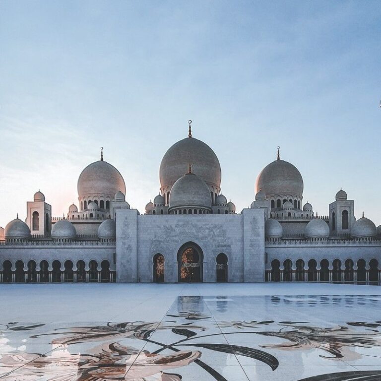 Marble Work for Masjid & Dargah – A Touch of Purity and Beauty